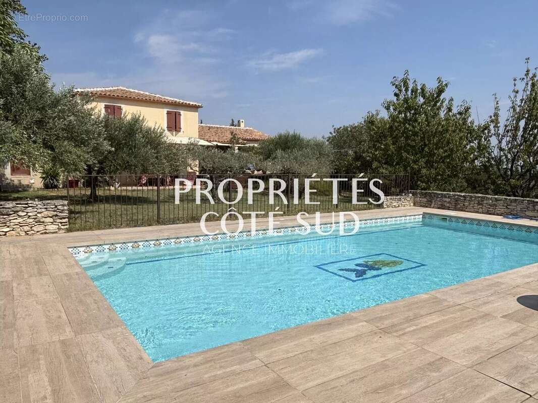 Maison à ROCHEFORT-DU-GARD