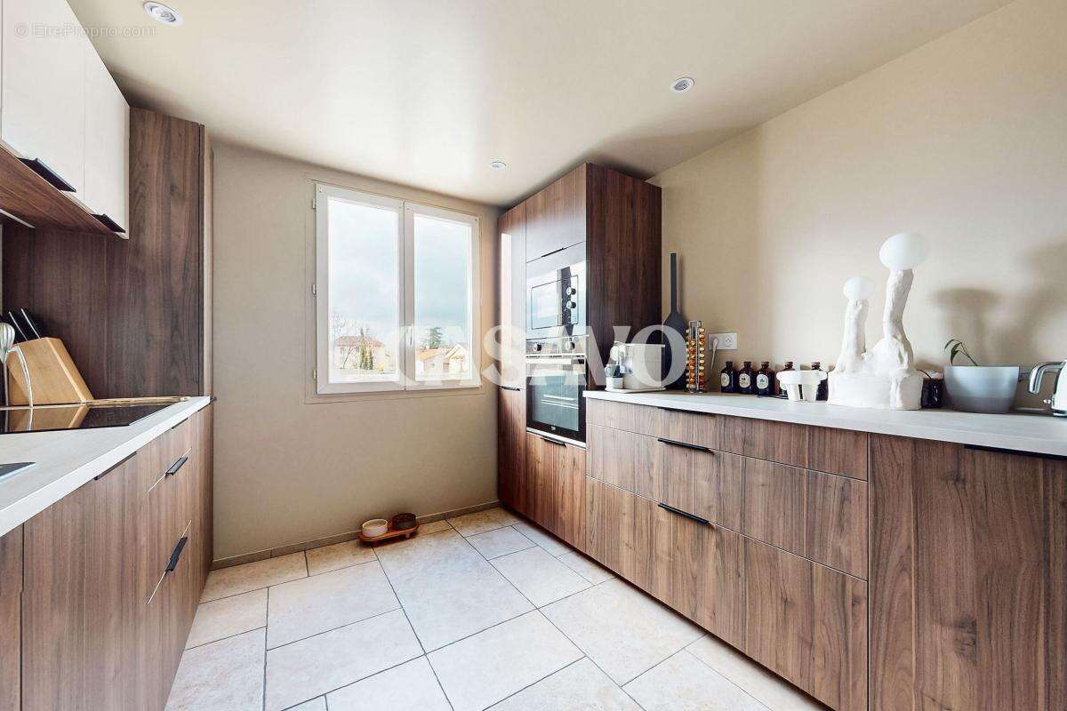 Maison à SALAISE-SUR-SANNE