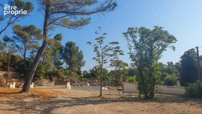 Photo Terrain à Nimes au prix de 149 900€