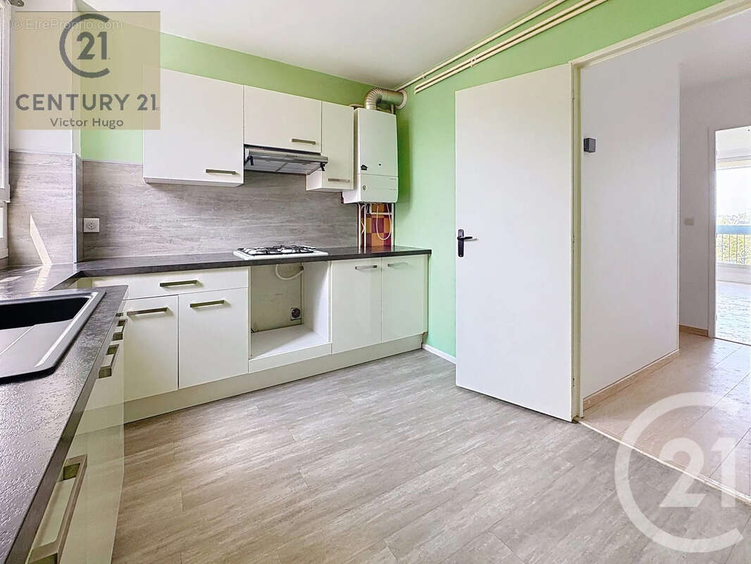Appartement 64 m² à Limoges  - photo 5