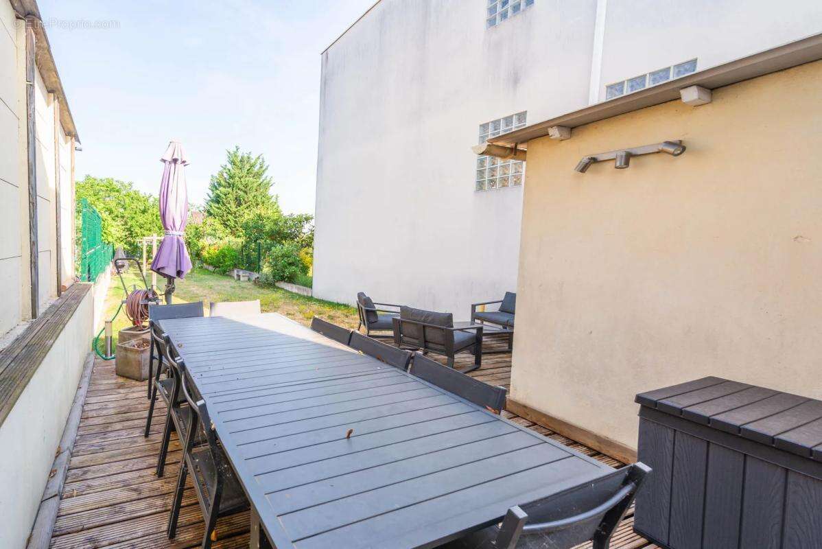 Rueil-Malmaison - Coteaux – Maison  – 4 chambres - 105 m² - photo 10