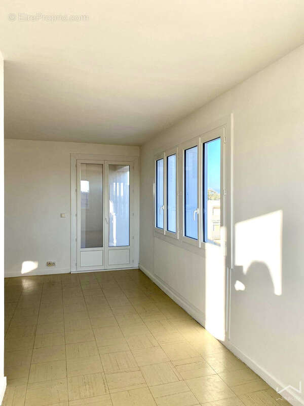 Appartement à PIERRELATTE
