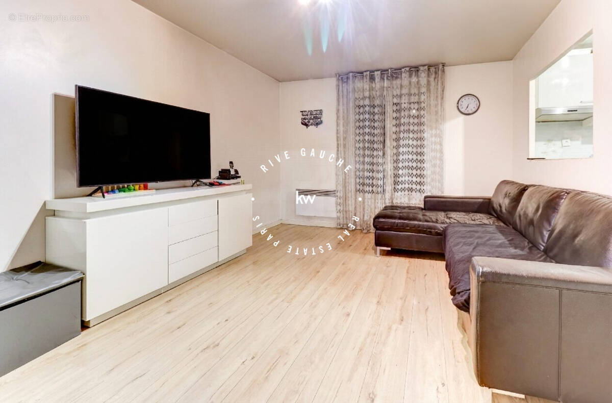 Appartement à PARIS-19E