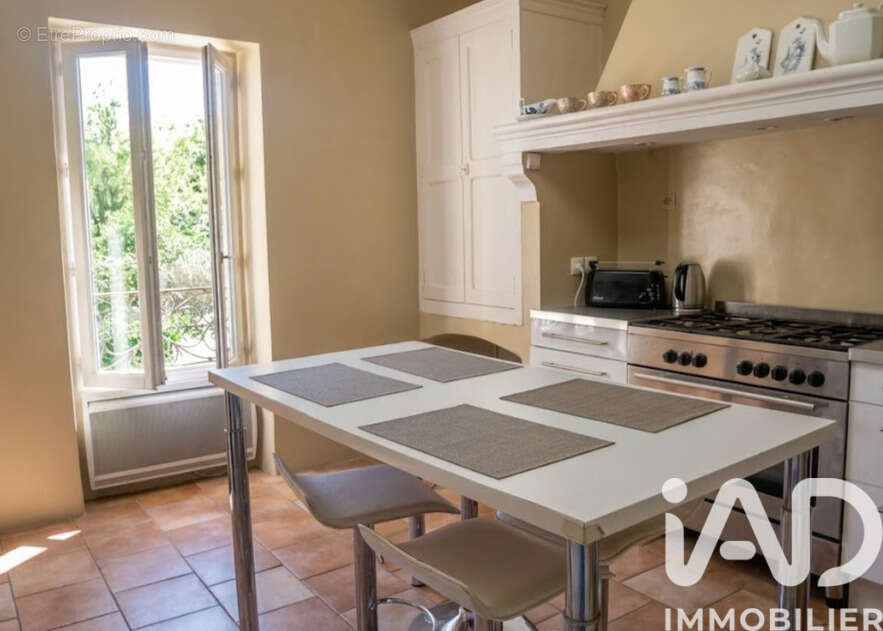 Maison 212 m² à La Bruguiere  - photo 8