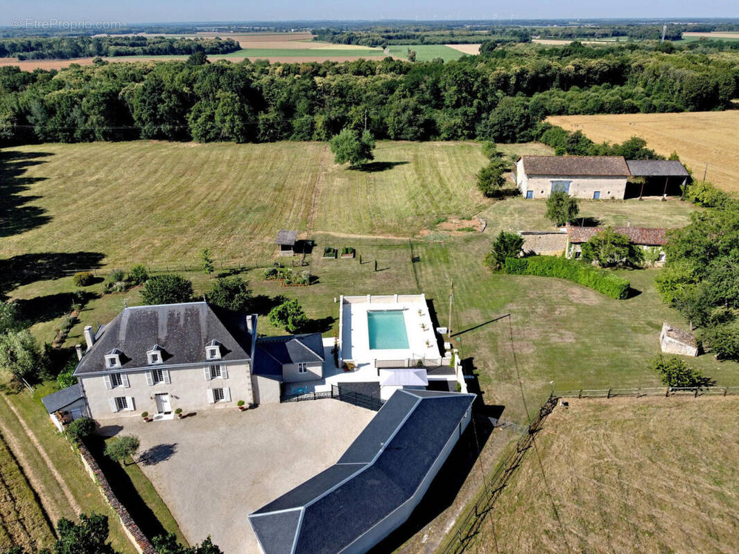 Maison de Maitre à vendre - Vienne - Maison à ROMAGNE