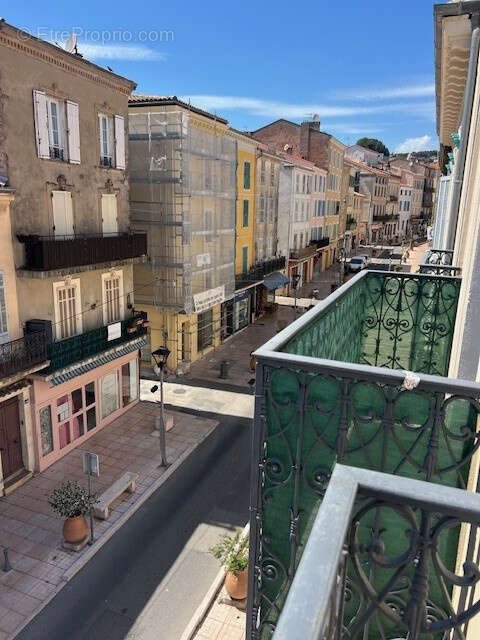 Grand 4 pieces dans tres bel immeuble-centre ville-vastes volumes- tres lumineux-traversant - photo 8