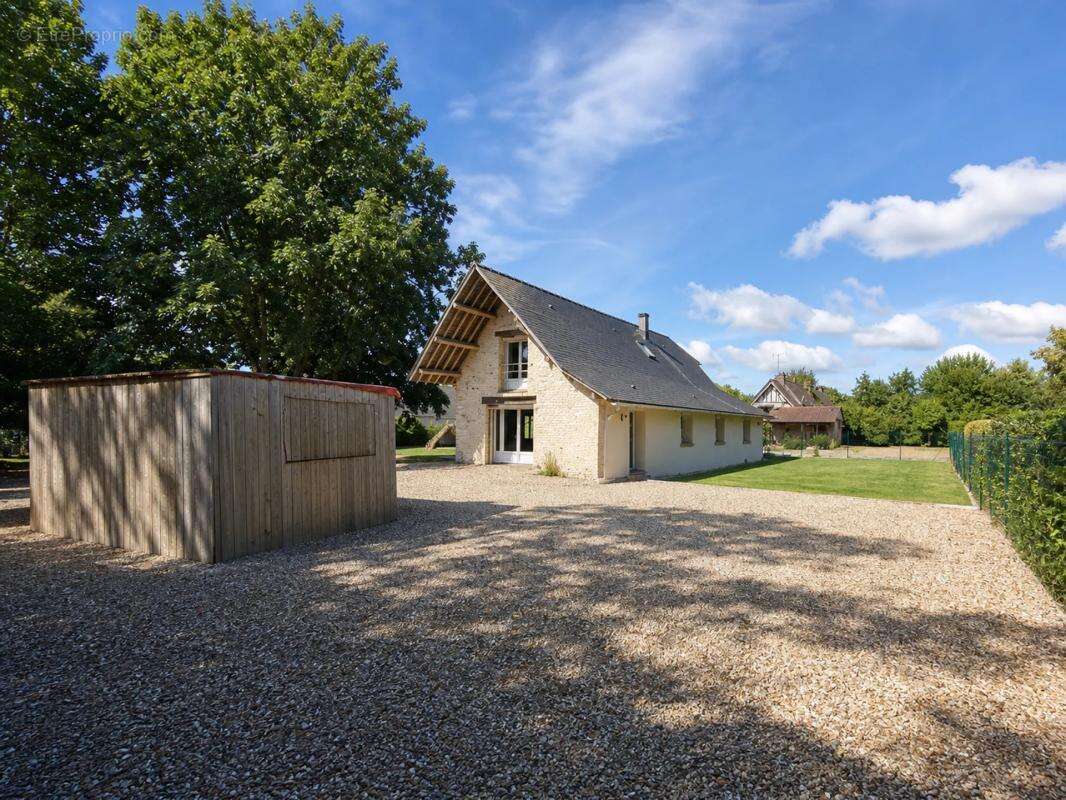Maison de 5 pièces de 117 m² à Hardencourt-Cocherel - photo 5