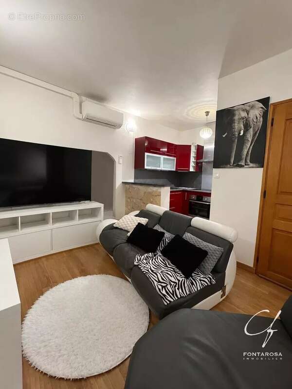 Maison  de  village  3 pieces  frejus-centre - photo 2