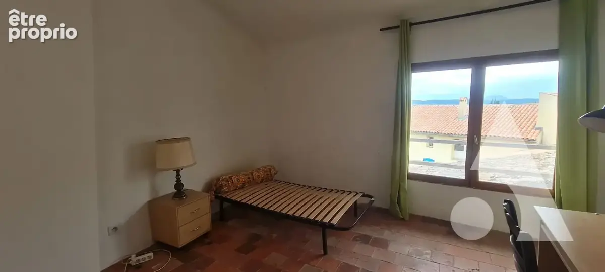 Villecroze, Maison  de village 8 pièces 143m², cour intérieure - photo 15