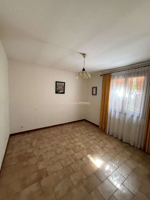 Maison 135 m² à Osseja  - photo 6