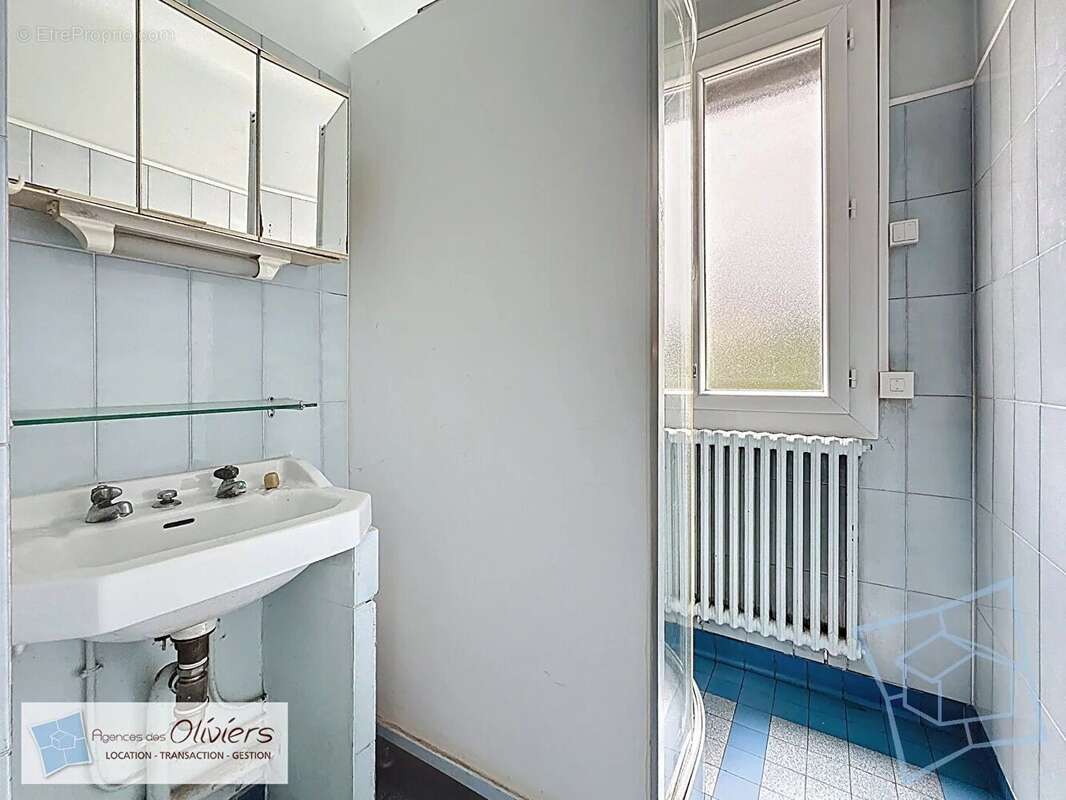 Maison Voisins Village - 68.22 m2 + Sous-sol Total et Atelier indépendant sur Terrain de 500m² - photo 17