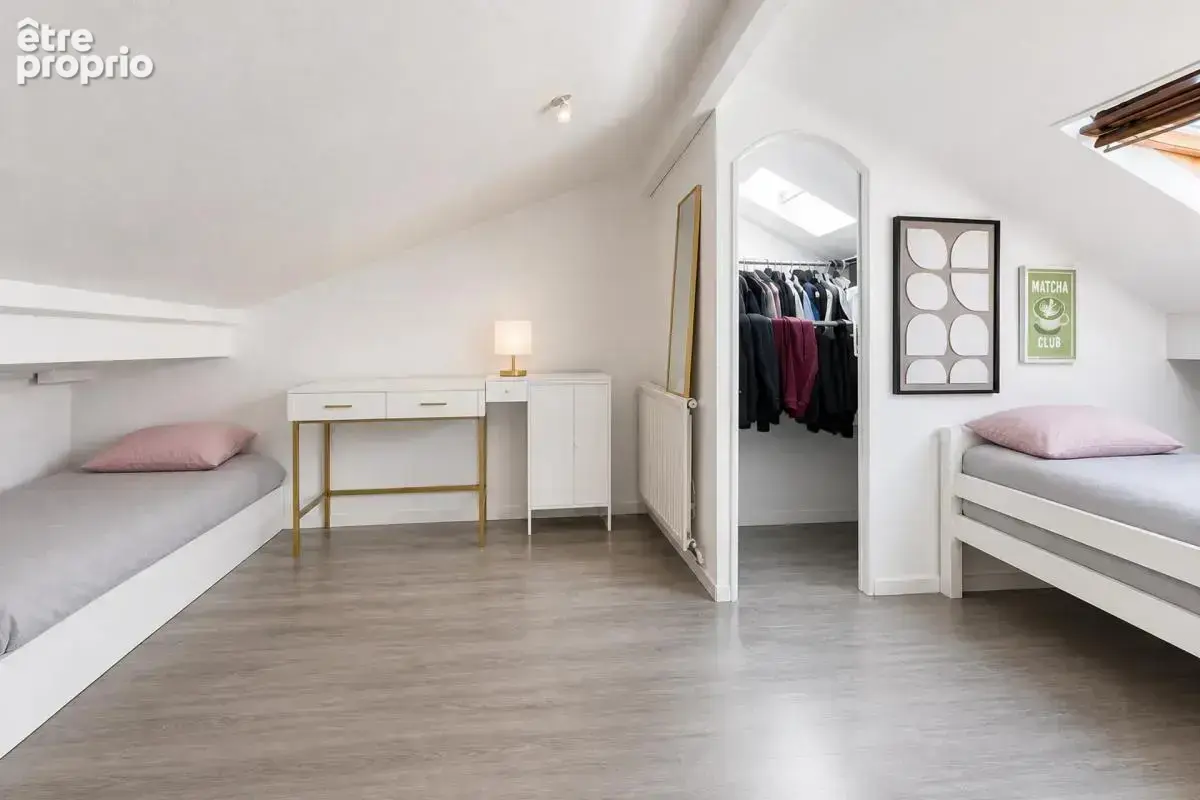 Duplex 2 pièces avec mezzanine loué 1 200 €/mois - photo 4