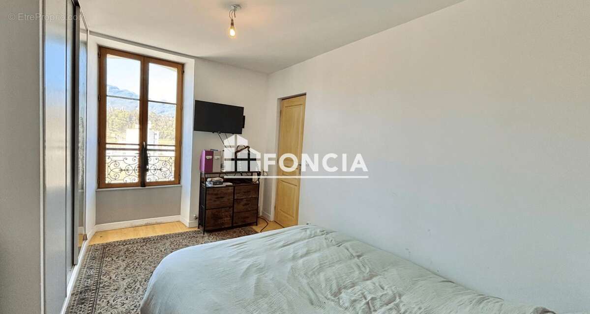 Appartement à AIX-LES-BAINS