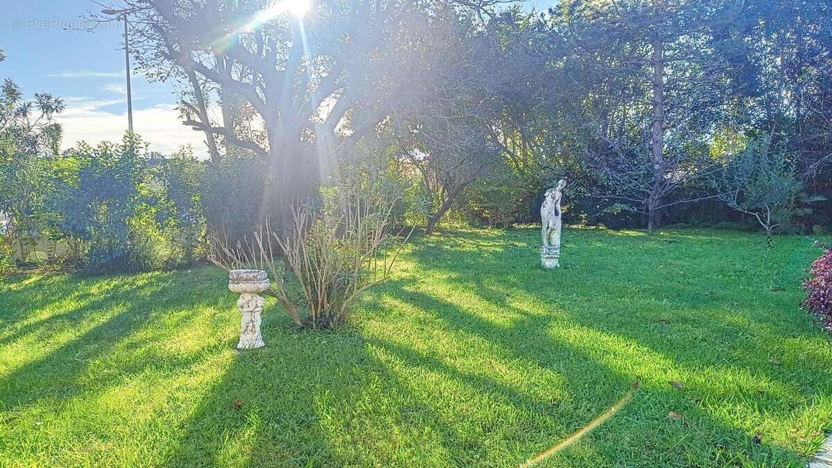 Maison à LA COLLE-SUR-LOUP