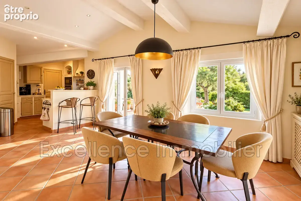 Maison 5 pièces 170 m² à vendre à Sainte-Maxime (83120) - photo 7
