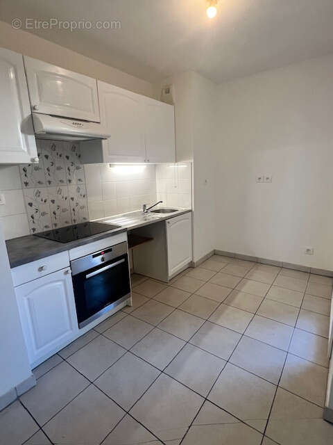 Appartement à MEYZIEU