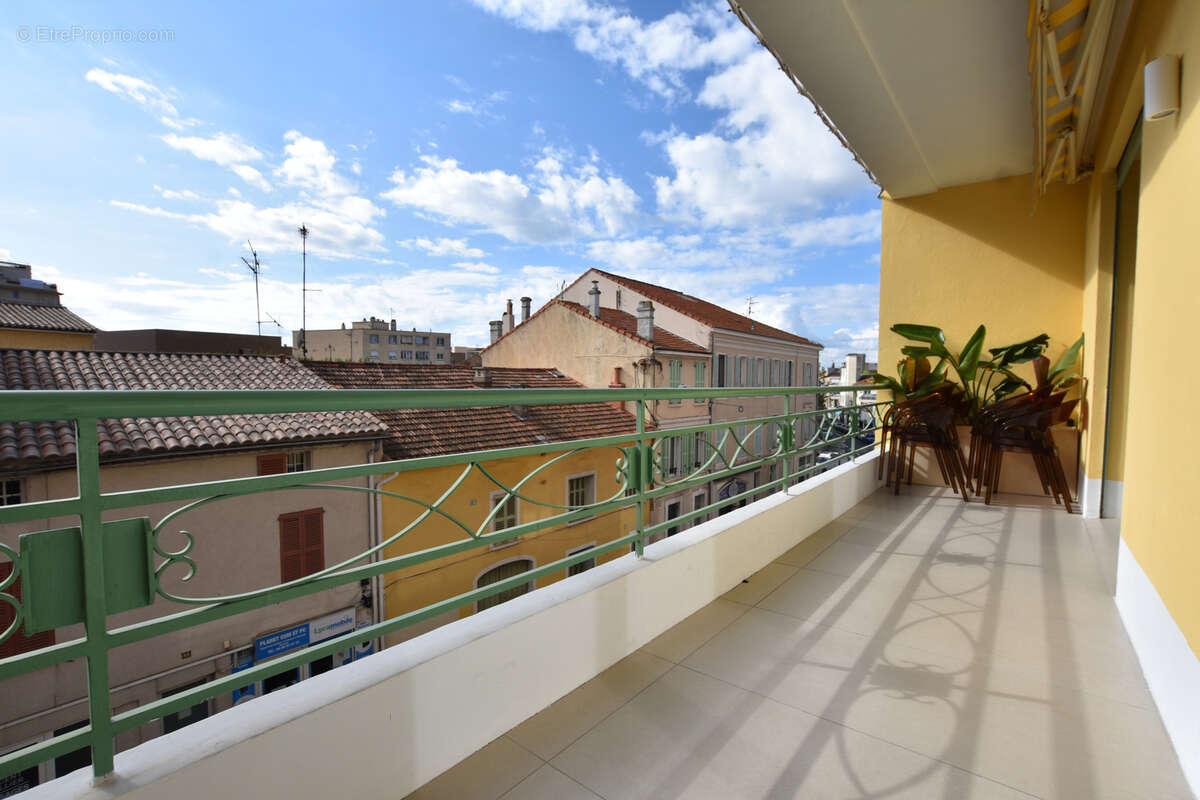 Appartement 95m2 Cœur de Saint-Raphaël - photo 2