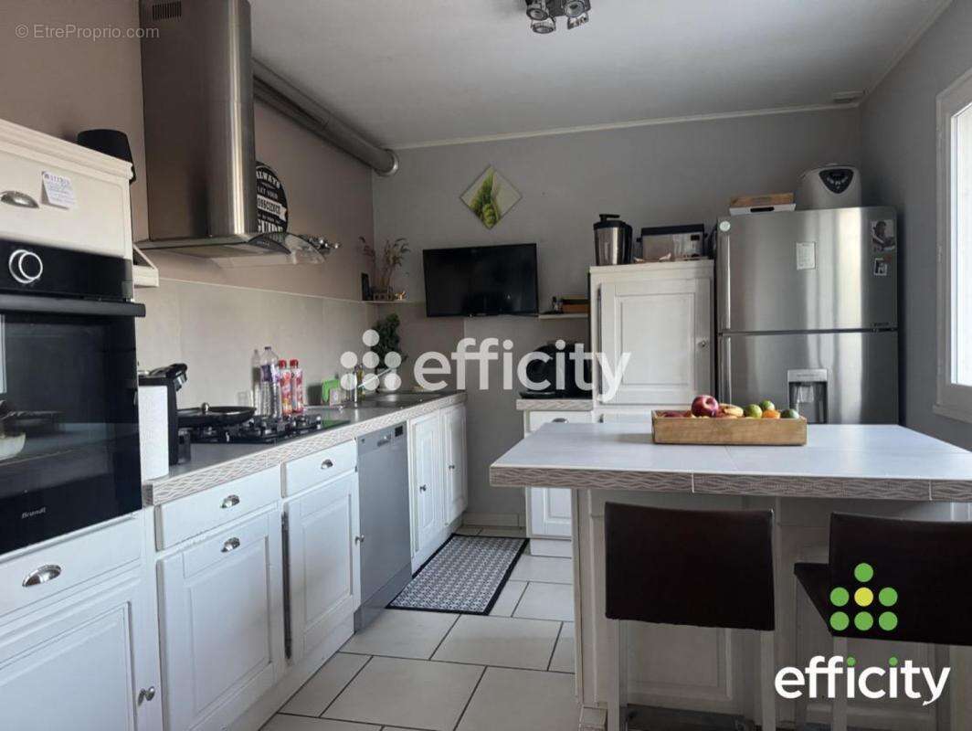 Maison à VERT-EN-DROUAIS