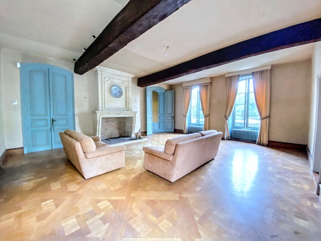 Maison à GOND-PONTOUVRE