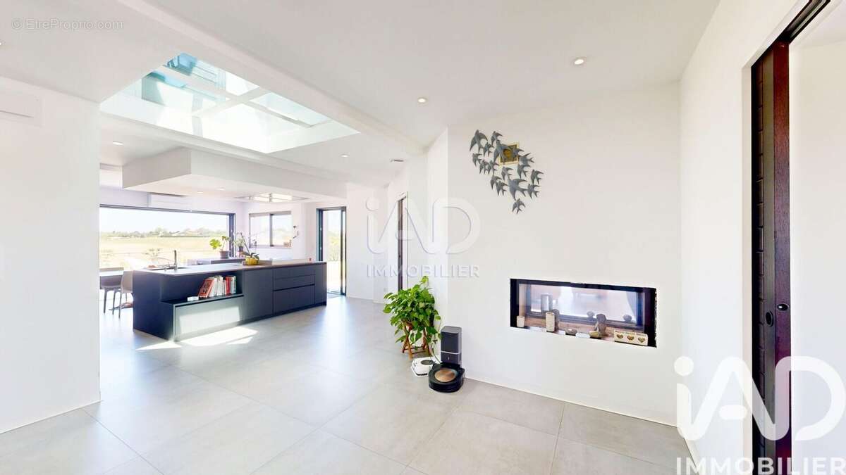 Maison 262 m² à Saint-Leon  - photo 7