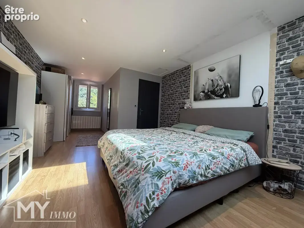 LA FORCE : Maison de 185 m² avec 5 chambres, jardin et piscine. - photo 19
