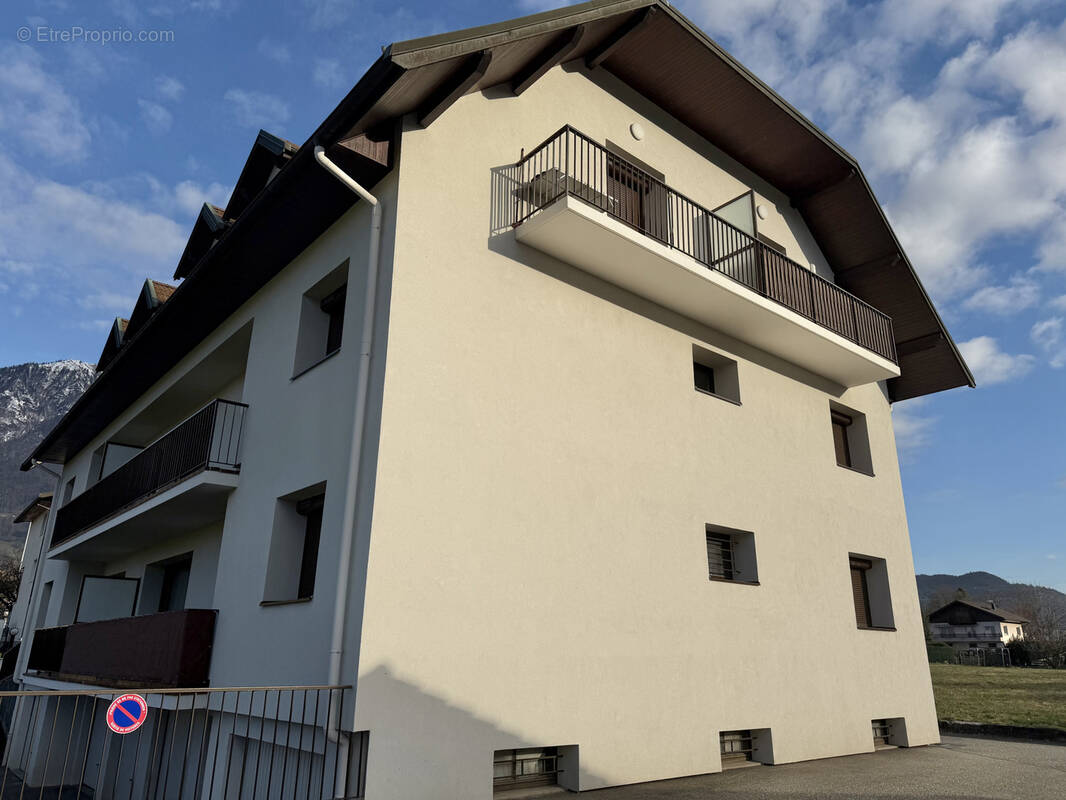 Appartement à GILLY-SUR-ISERE