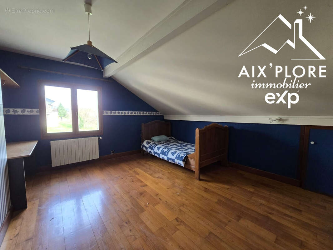 Maison 184 m² à Albens  - photo 8