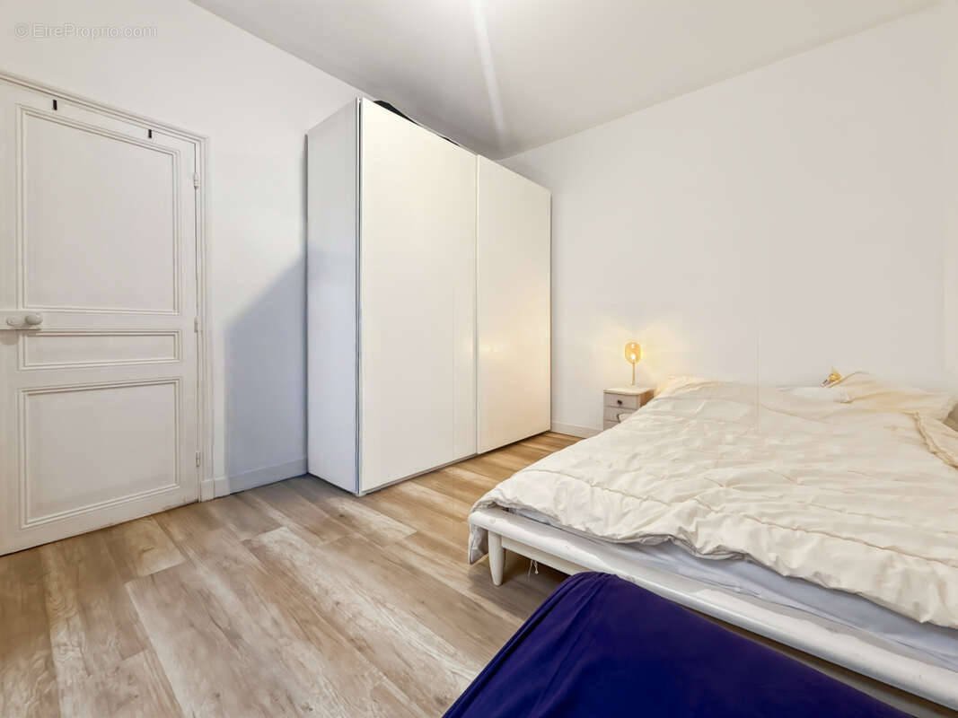 Appartement à MARSEILLE-5E