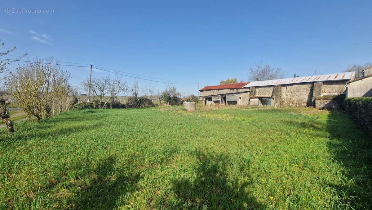 Maison à LE LOROUX-BOTTEREAU