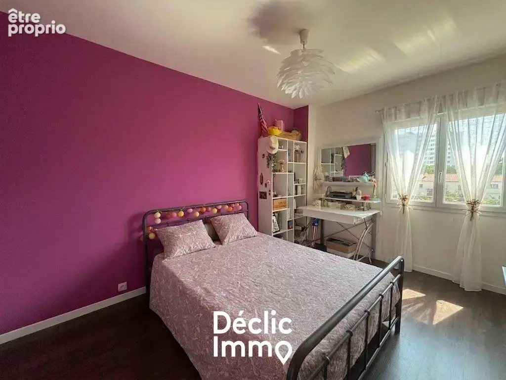 La Rochelle  Maison familiale rénovée 4 chambres avec jardin et garage - photo 9