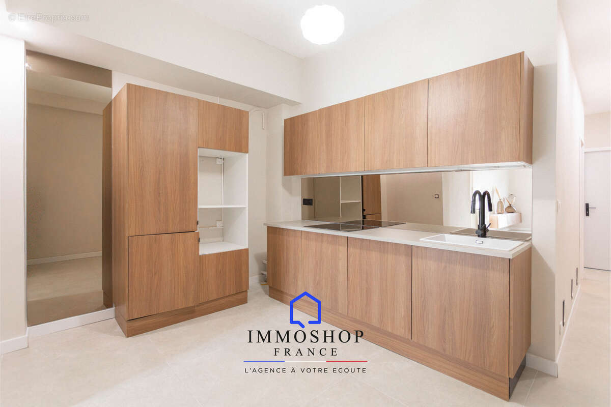 Appartement à MARSEILLE-6E