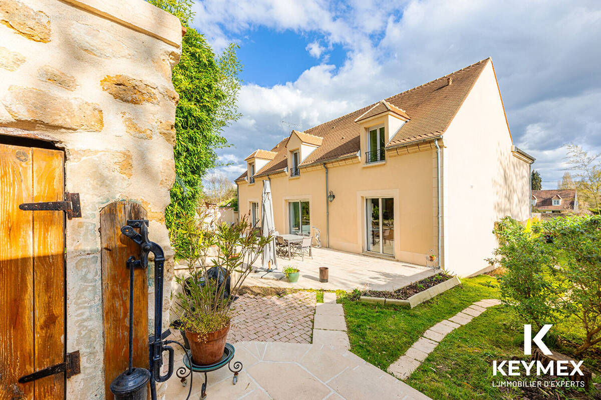Maison à PONTOISE