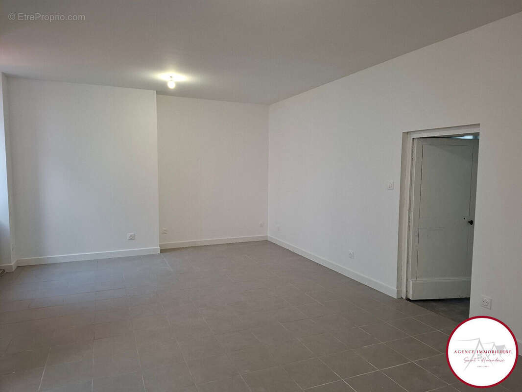 Maison à SAINT-AMAND-MONTROND