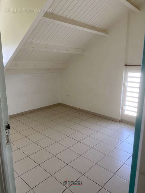 Appartement T3 duplex vue mer . - photo 3