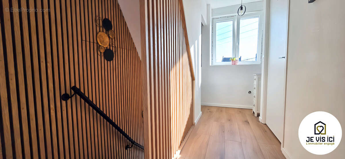 Maison à HALLENNES-LEZ-HAUBOURDIN