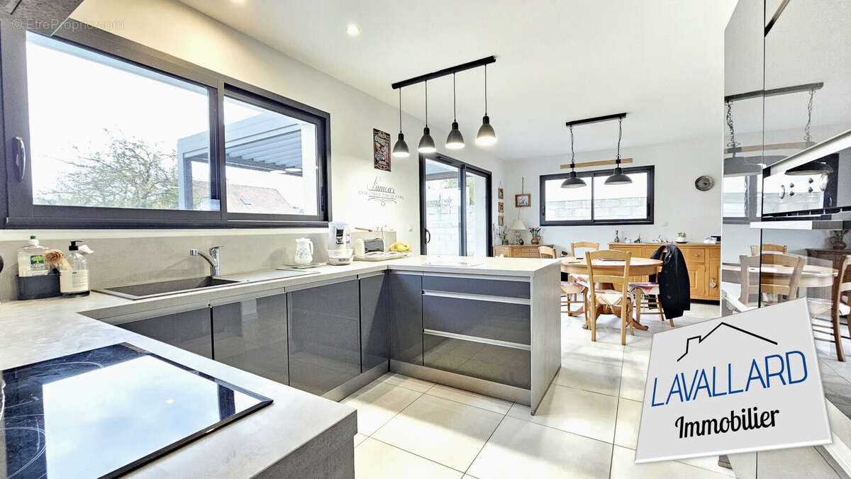 Maison à CARDONNETTE