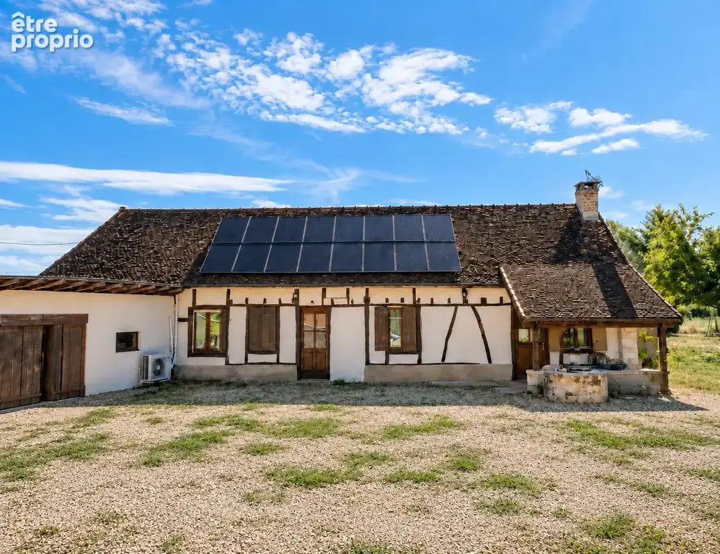 Photo Maison à Saint-Gervais-En-Valliere au prix de 233 000€