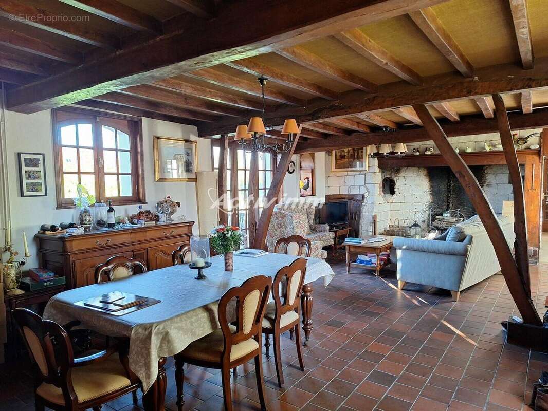 4292 3 - Maison à HESDIN