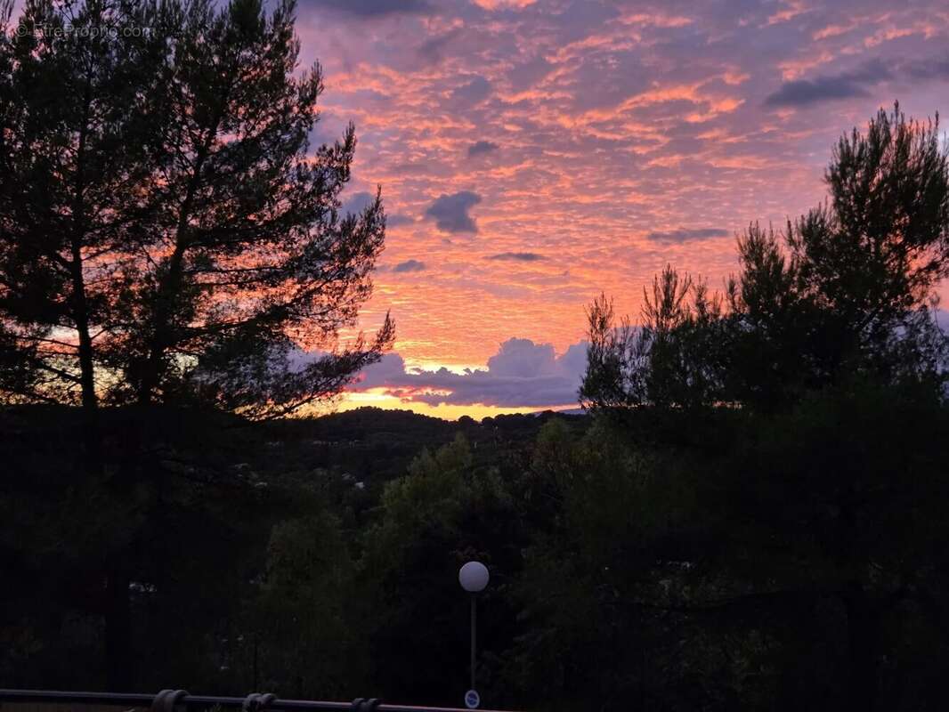 Appartement à MOUGINS