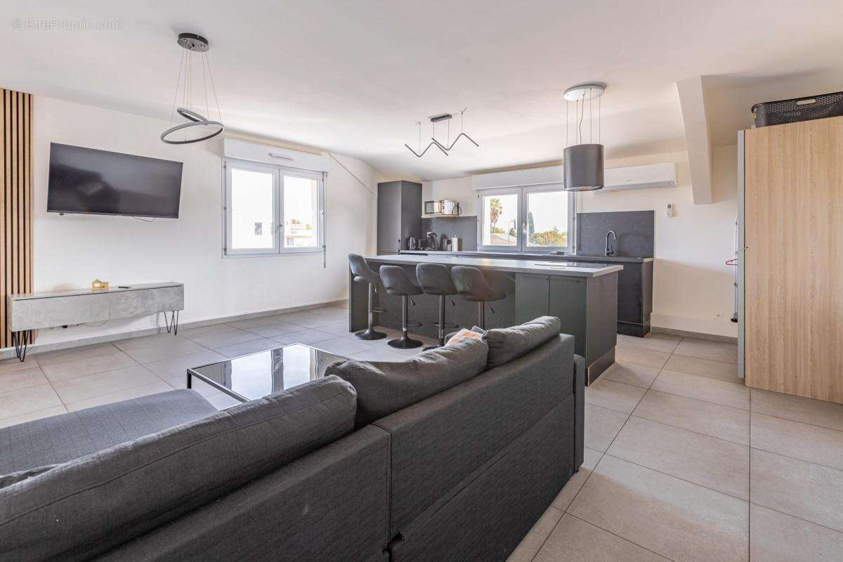 Appartement à LAVERUNE