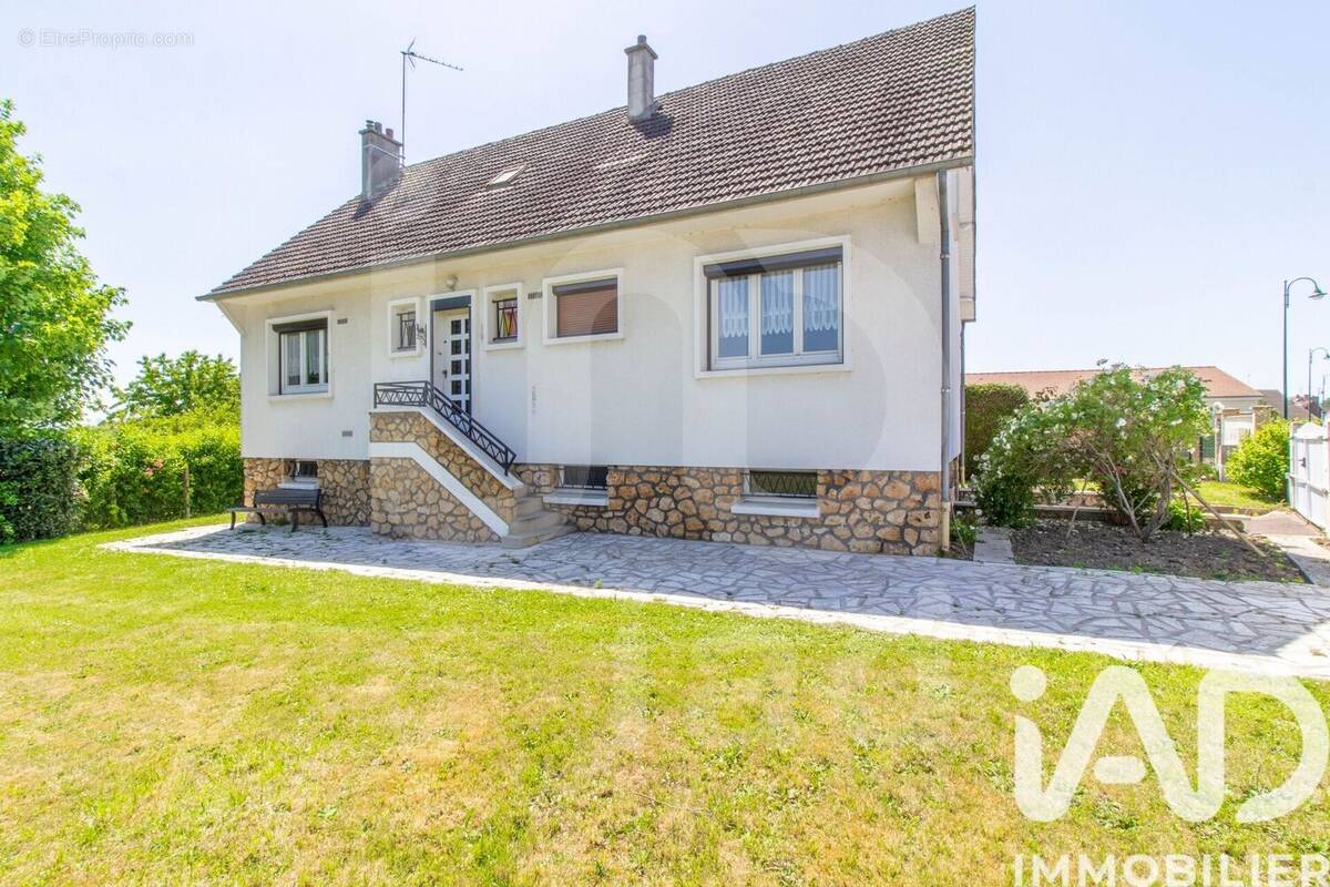 Photo 1 - Maison à THOUROTTE