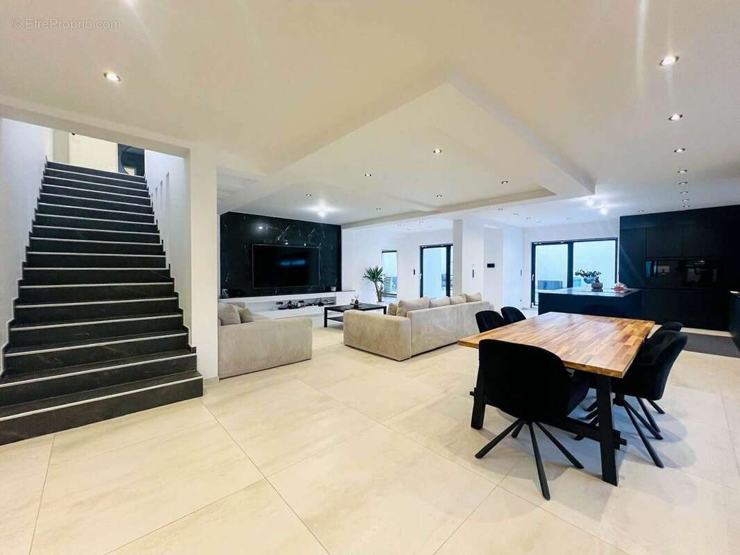 Maison à MONTOY-FLANVILLE