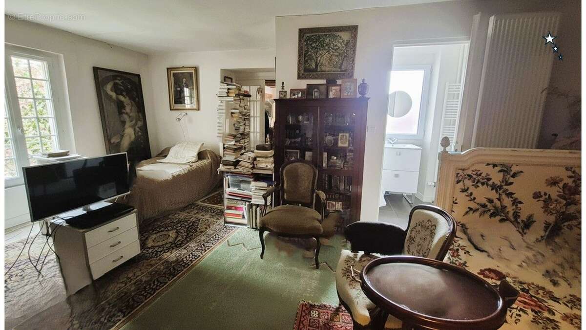 Maison à JUMEAUVILLE