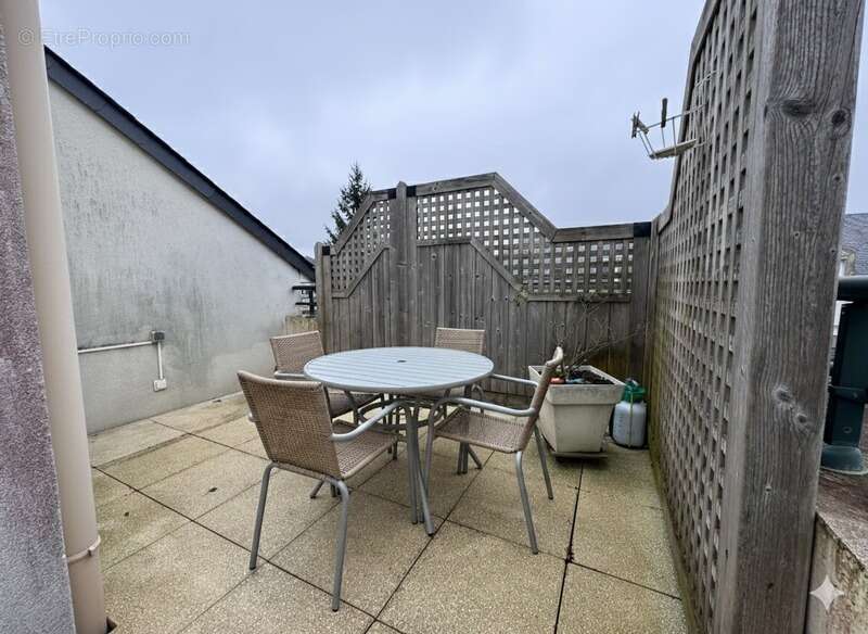 Appartement à SAINT-CYR-SUR-LOIRE