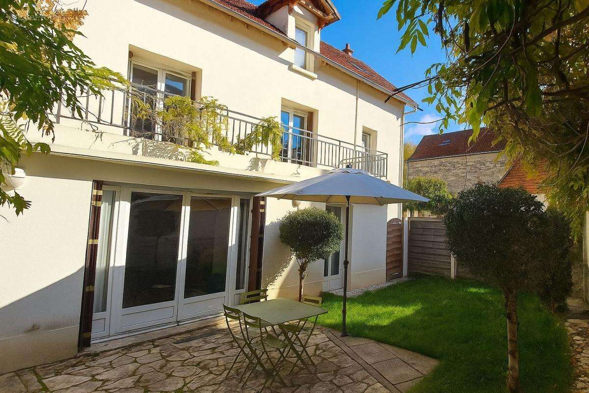 Maison à CHAMBOURCY