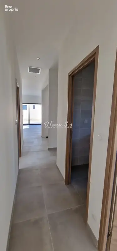 Maison récente Re 2020 de plain pied avec piscine - photo 4