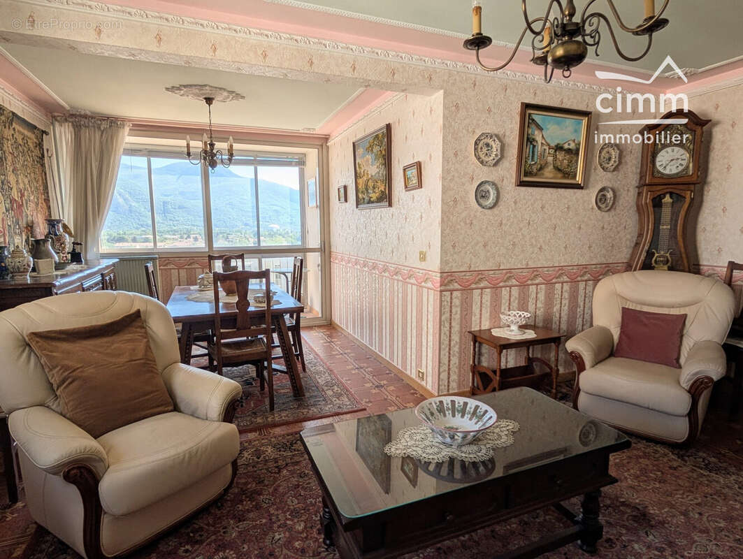 Appartement à SASSENAGE