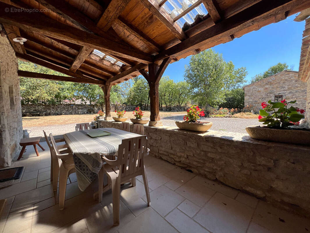 Maison typique en pierre, proche de Saint Antonin - photo 3
