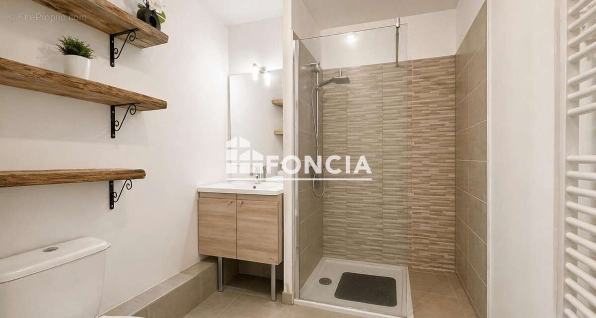 Appartement à LA CROIX-VALMER