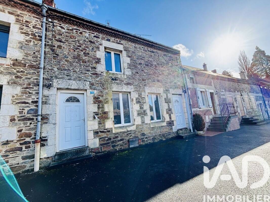 Photo 1 - Maison à SIGNY-LE-PETIT